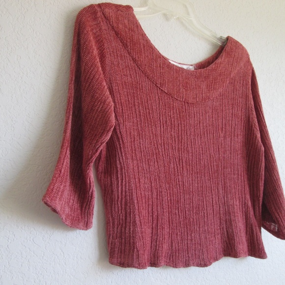 Marrika Nakk Top - Picture 2 of 3